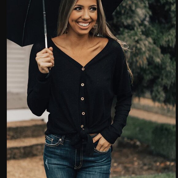 EUC VISITING VAIL WAFFLE KNIT SHIFT TOP IN BLACK - Picture 4 of 4